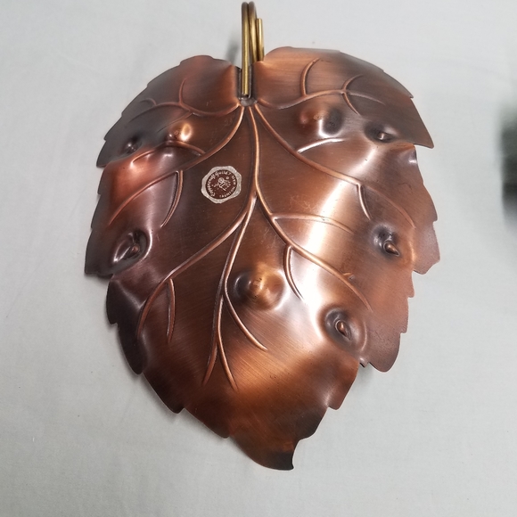 Copper Craft Guild Leaf Dish - Picture 7 of 8